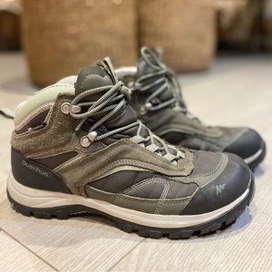 Women’s Hiking Mid Boots